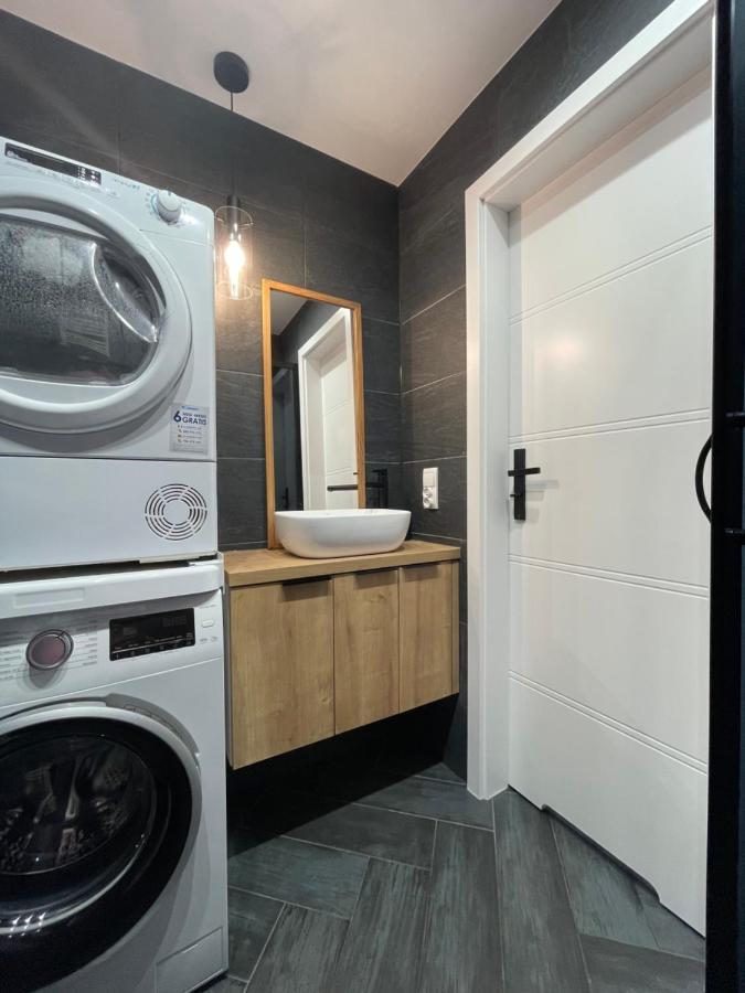 Ferienwohnung Cozy Apart - Self check-in 24h Breslau Exterior foto